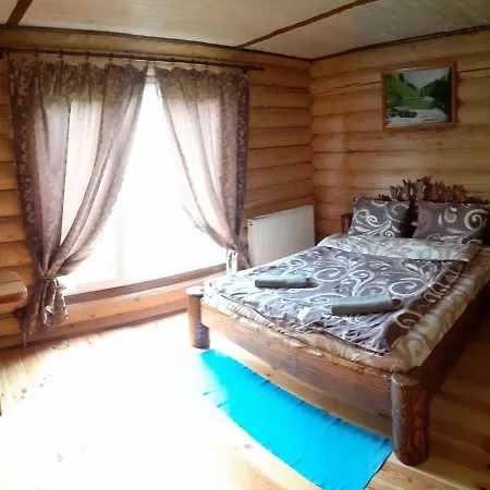 Cherry Séjour à la campagne Pilipets